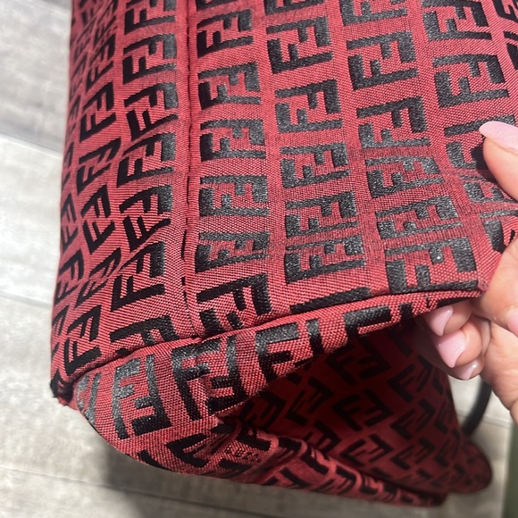 FENDI Red Logo Tote Bag with pouch - Picture 12 of 12